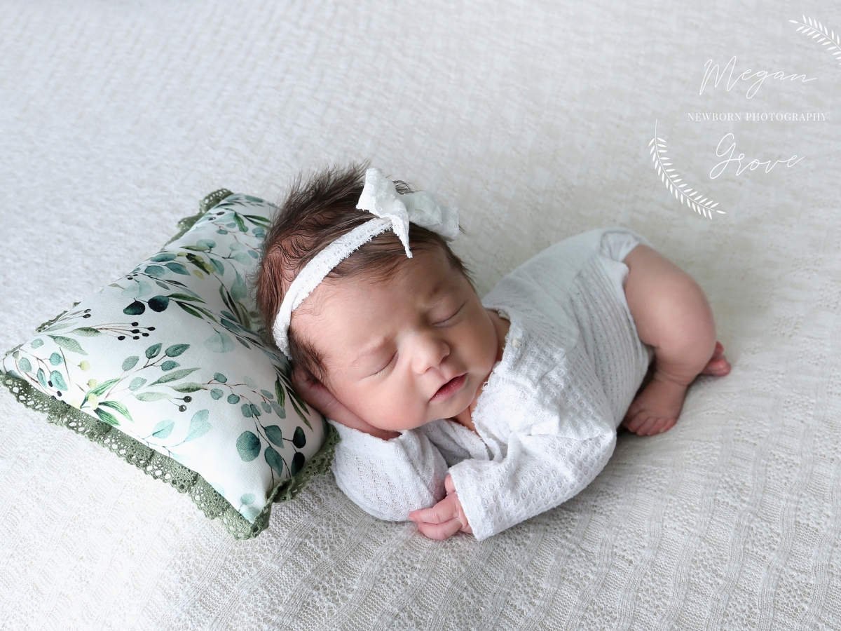 Newborn, Family and Sibling Photos | A New Baby for the New Year